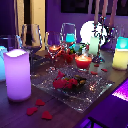 Et Sauna Privatif à Biscarosse Pour Nuit Romantique Balnéothérapie Et Sauna Accessible Toute L Année Dans L Petit Dejeuner Et Repas En Option Reglement Sur Place Appartement *