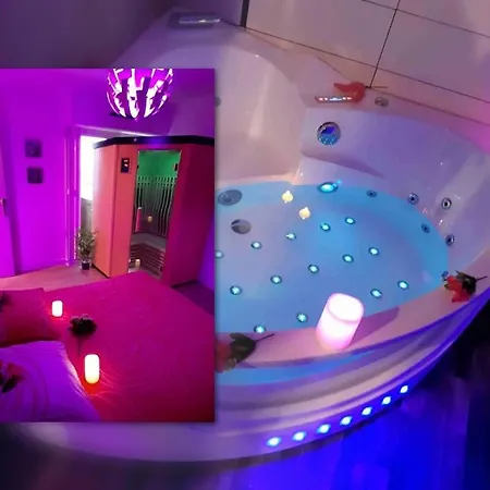 Et Sauna Privatif à Biscarosse Pour Nuit Romantique Balnéothérapie Et Sauna Accessible Toute L Année Dans L Petit Dejeuner Et Repas En Option Reglement Sur Place Appartement *