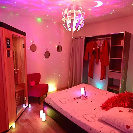Appartement Et Sauna Privatif à Biscarosse Pour Nuit Romantique Balnéothérapie Et Sauna Accessible Toute L Année Dans L Petit Dejeuner Et Repas En Option Reglement Sur Place